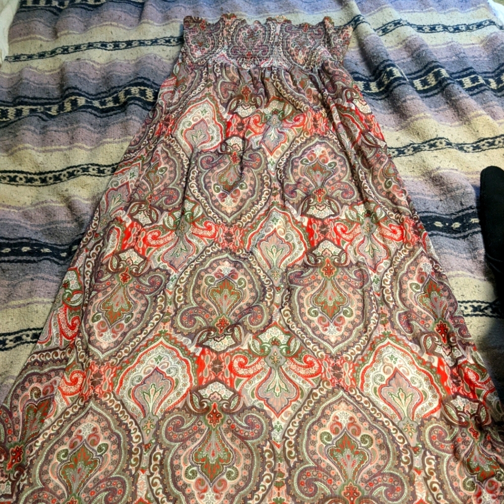Paisley Sleeveless Maxi Dress